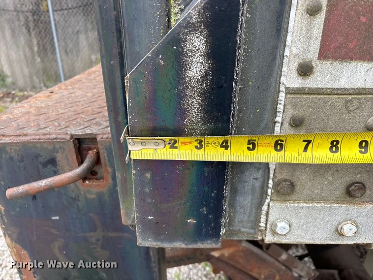 image for item FG0384 1986 Strick dry van trailer