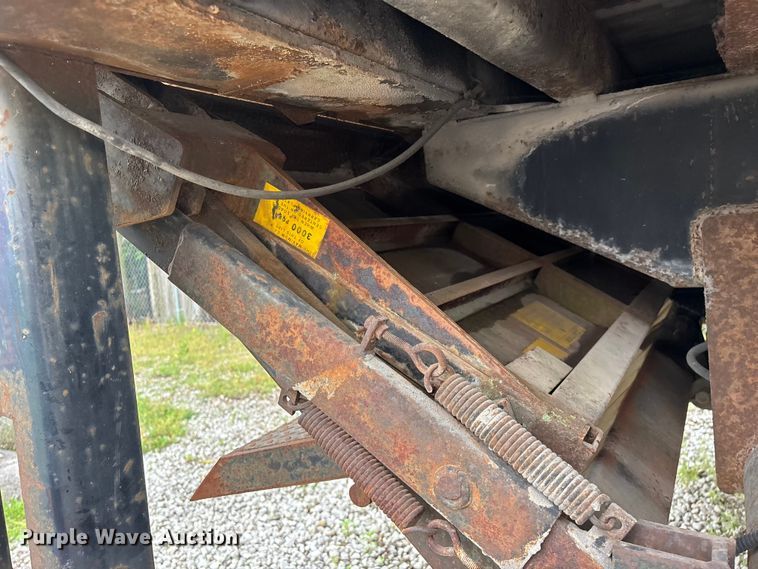 image for item FG0384 1986 Strick dry van trailer