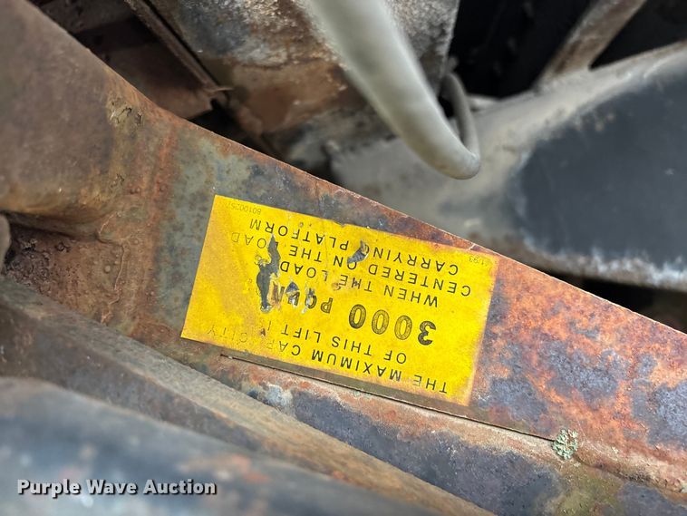 image for item FG0384 1986 Strick dry van trailer