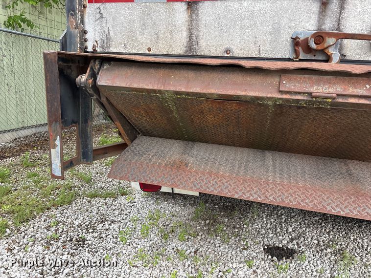 image for item FG0384 1986 Strick dry van trailer