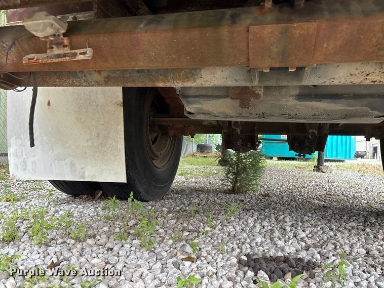 image for item FG0384 1986 Strick dry van trailer