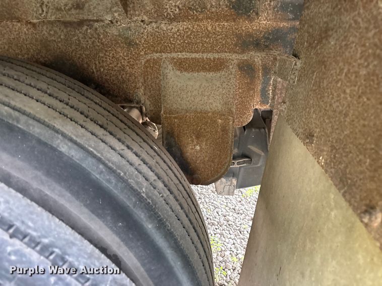 image for item FG0384 1986 Strick dry van trailer