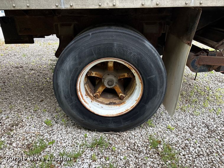 image for item FG0384 1986 Strick dry van trailer