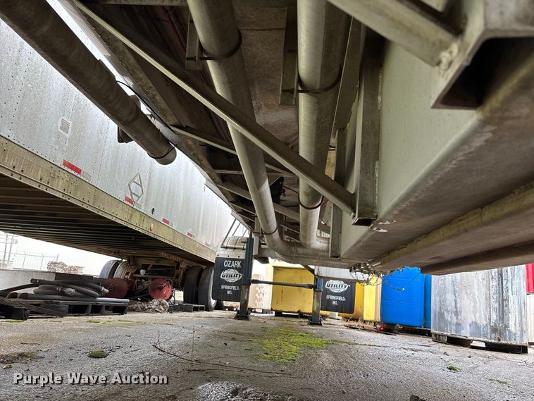 image for item FG0386 1988 Youngs Tank A-000 tank trailer