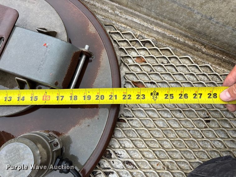 image for item FG0386 1988 Youngs Tank A-000 tank trailer