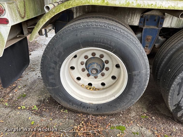 image for item FG0386 1988 Youngs Tank A-000 tank trailer