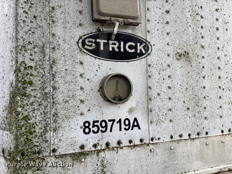 image for item FG0387 1985 Strick dry van trailer