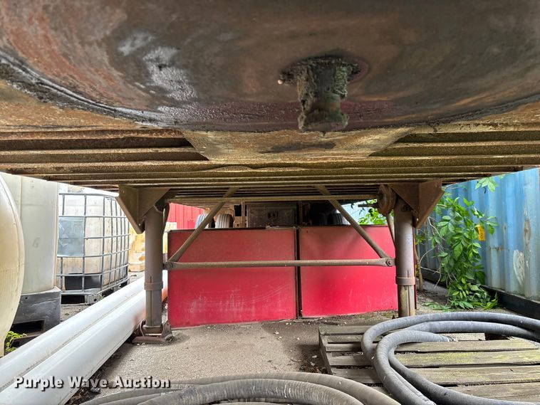 image for item FG0387 1985 Strick dry van trailer