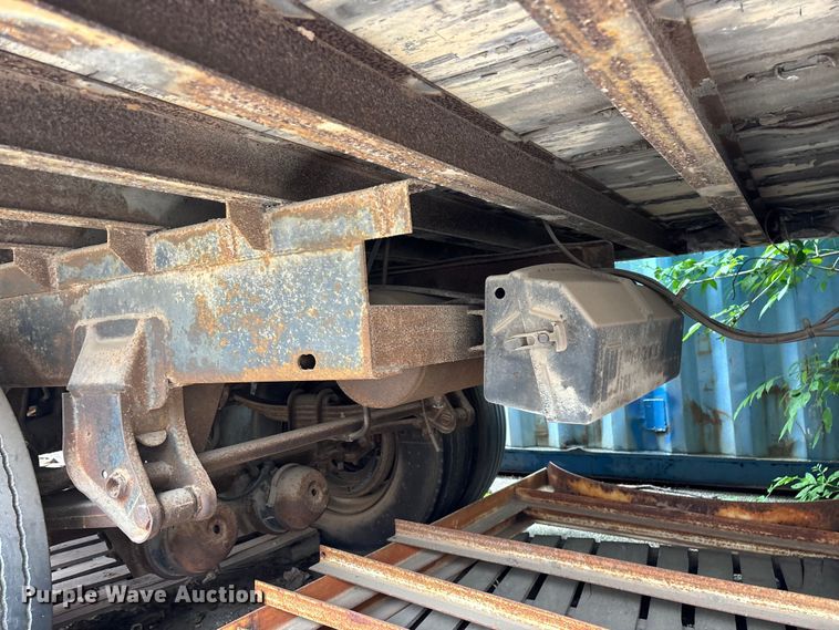 image for item FG0387 1985 Strick dry van trailer