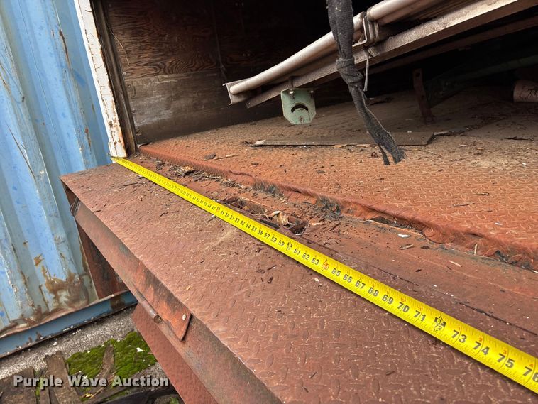 image for item FG0387 1985 Strick dry van trailer