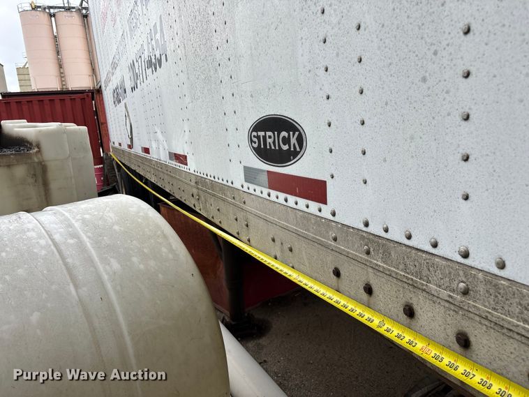 image for item FG0387 1985 Strick dry van trailer
