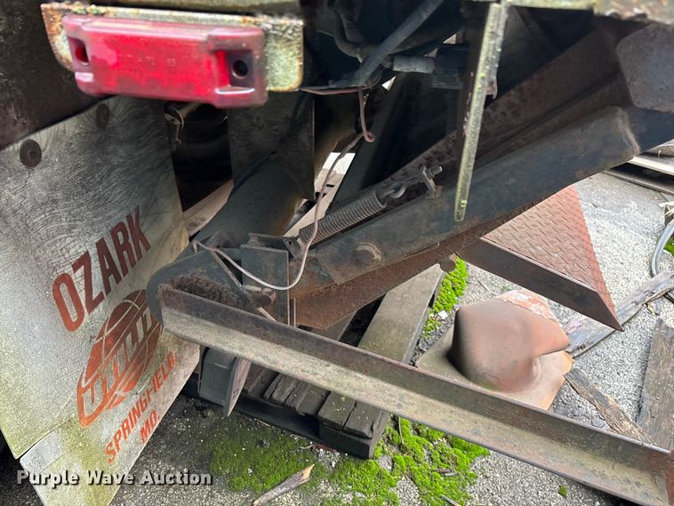 image for item FG0387 1985 Strick dry van trailer