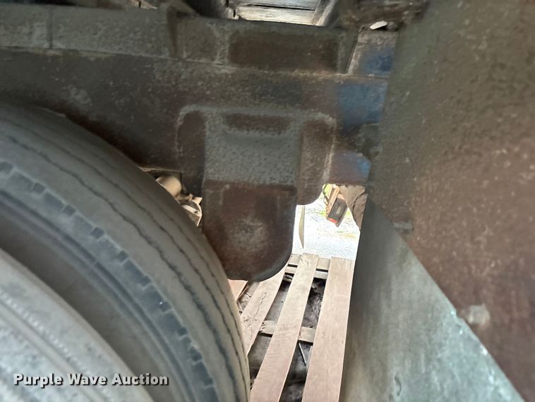 image for item FG0387 1985 Strick dry van trailer