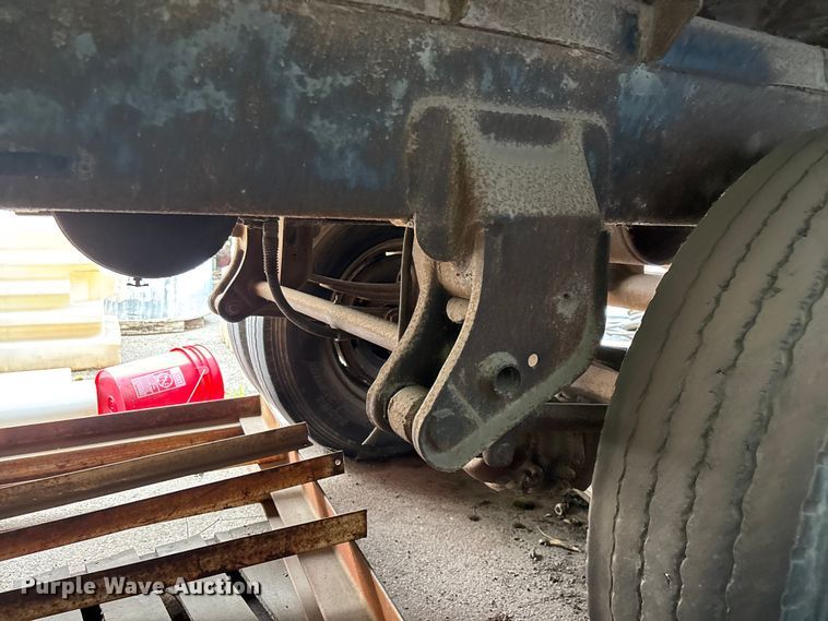 image for item FG0387 1985 Strick dry van trailer