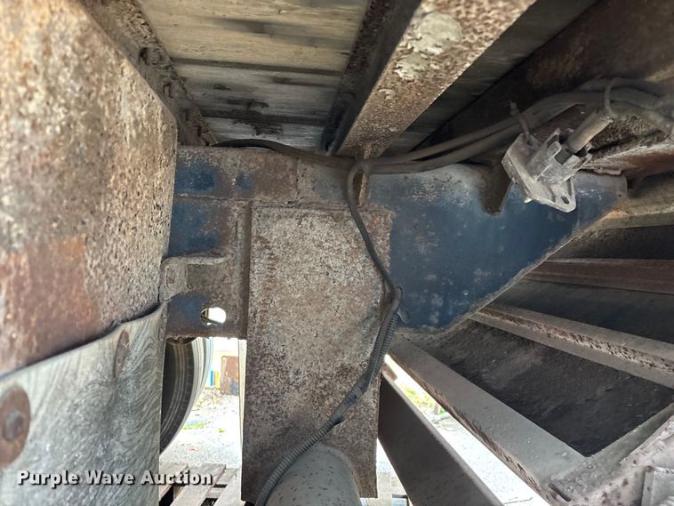 image for item FG0387 1985 Strick dry van trailer