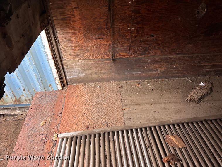 image for item FG0387 1985 Strick dry van trailer