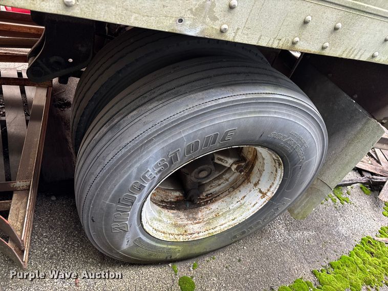 image for item FG0387 1985 Strick dry van trailer