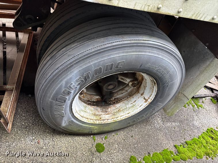 image for item FG0387 1985 Strick dry van trailer