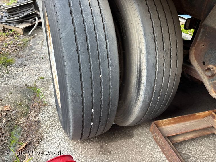 image for item FG0387 1985 Strick dry van trailer