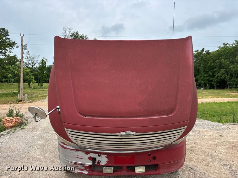 image for item FG0390 2005 Sterling A9500 semi truck