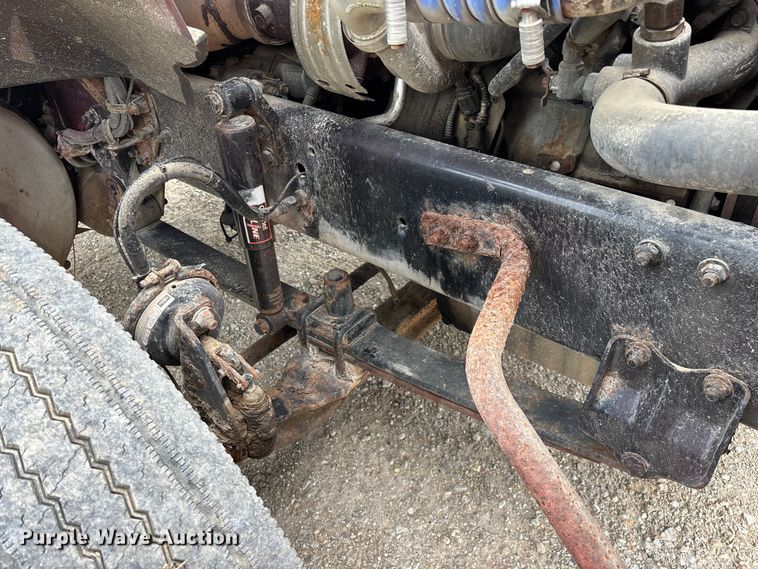 image for item FG0390 2005 Sterling A9500 semi truck