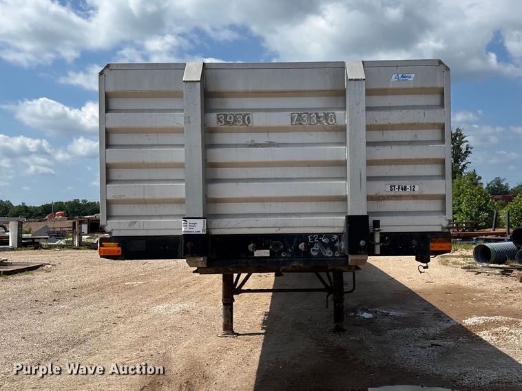 image for item FG0424 2007 Transcraft TL-2000 Normal Duty flatbed truck