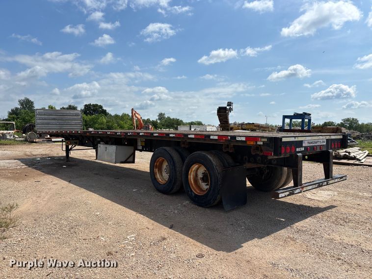 image for item FG0424 2007 Transcraft TL-2000 Normal Duty flatbed truck