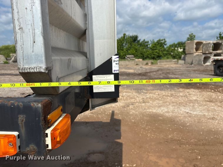 image for item FG0424 2007 Transcraft TL-2000 Normal Duty flatbed truck