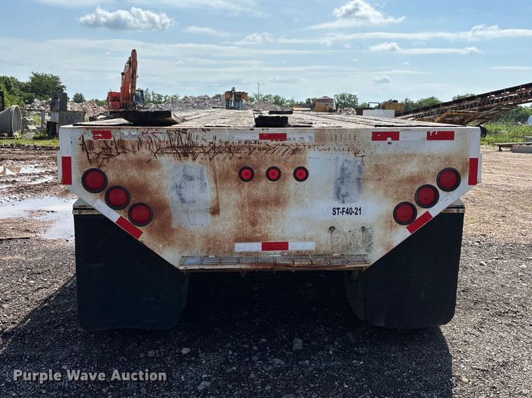 image for item FG0425 1994 Fontaine flatbed trailer