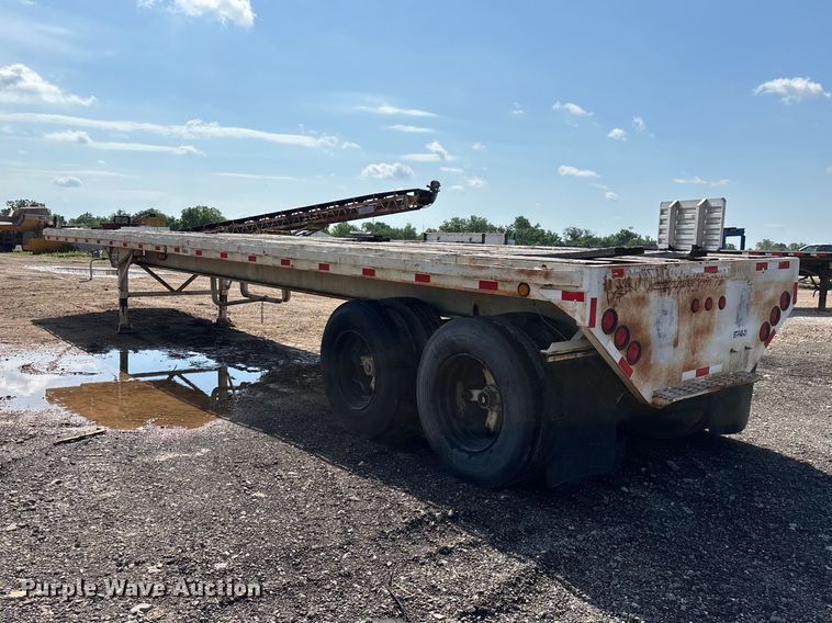 image for item FG0425 1994 Fontaine flatbed trailer