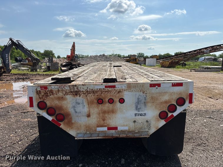 image for item FG0425 1994 Fontaine flatbed trailer