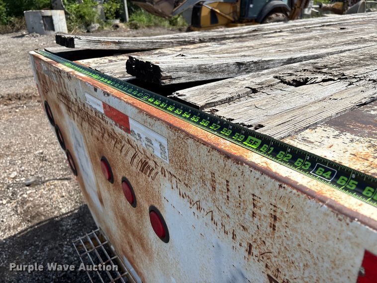 image for item FG0425 1994 Fontaine flatbed trailer