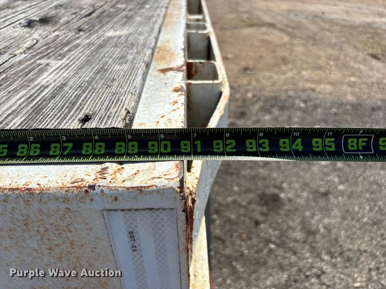 image for item FG0425 1994 Fontaine flatbed trailer