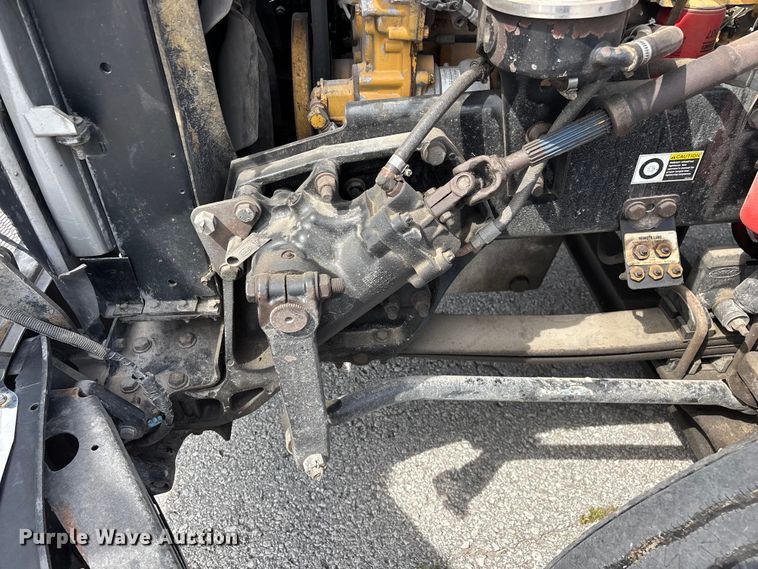 image for item FG0428 2007 Peterbilt 386 semi truck