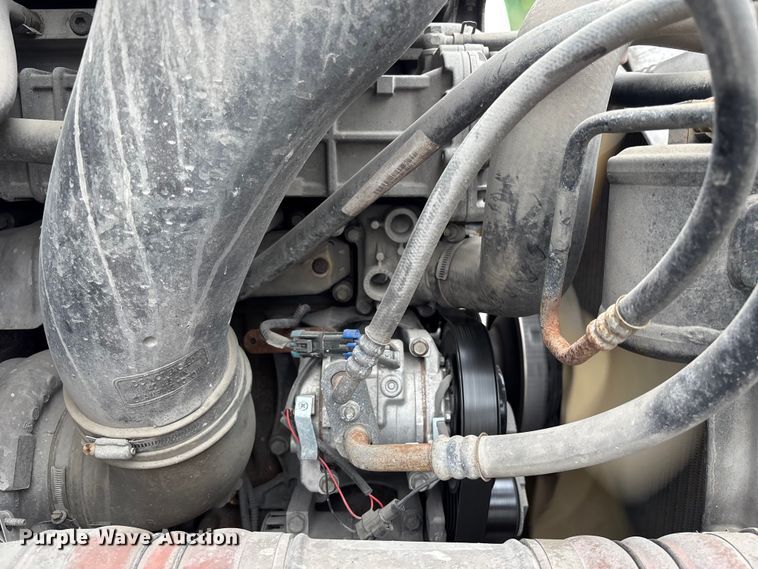 image for item FH7144 2017 Freightliner Cascadia semi truck