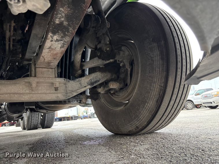 image for item FH7145 2018 Freightliner Cascadia semi truck