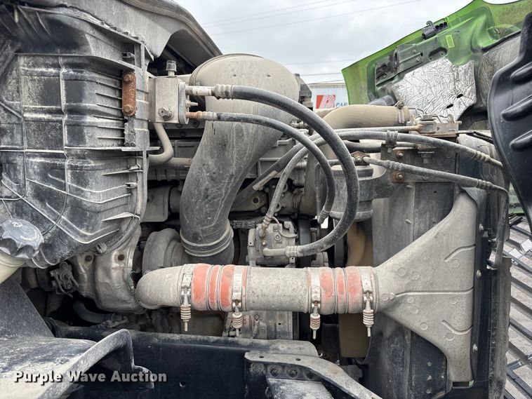 image for item FH7145 2018 Freightliner Cascadia semi truck