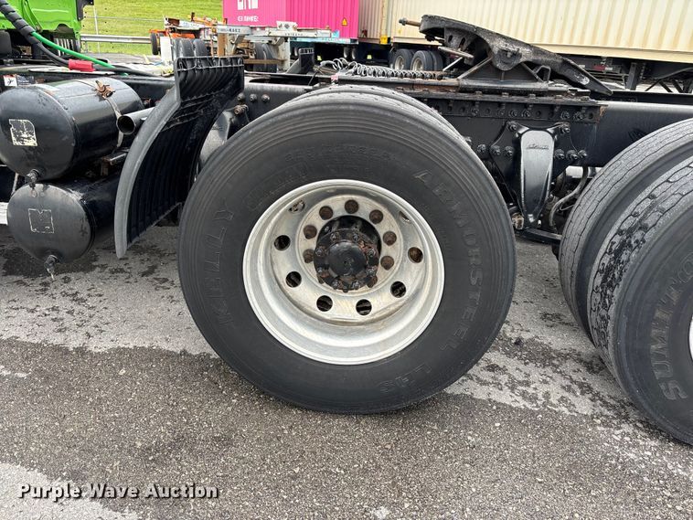 image for item FH7145 2018 Freightliner Cascadia semi truck