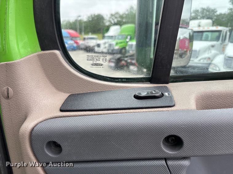 image for item FH7148 2017 Freightliner Cascadia semi truck