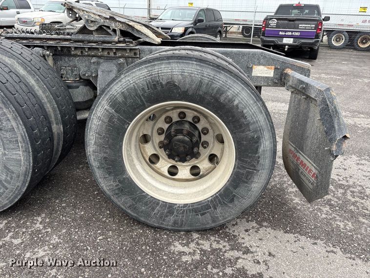 image for item FH7149 2018 Freightliner Cascadia 