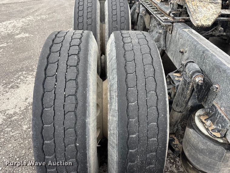 image for item FH7149 2018 Freightliner Cascadia 