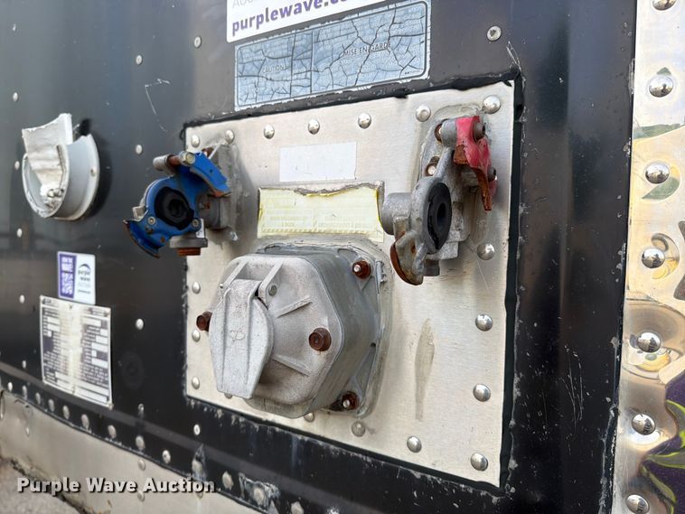 image for item FI1002 1998 Manac 94253002 dry van trailer