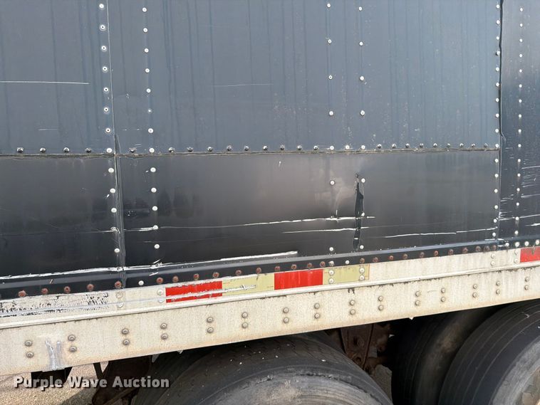 image for item FI1002 1998 Manac 94253002 dry van trailer