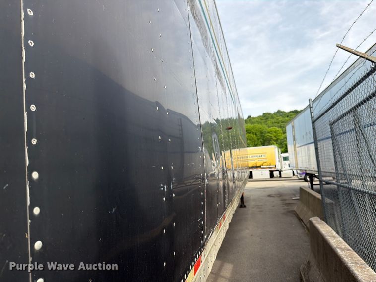 image for item FI1002 1998 Manac 94253002 dry van trailer