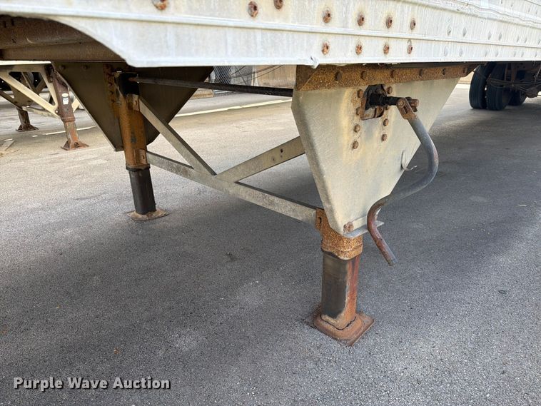 image for item FI1004 2004 Hyundai Translead V12530152AJS dry van trailer