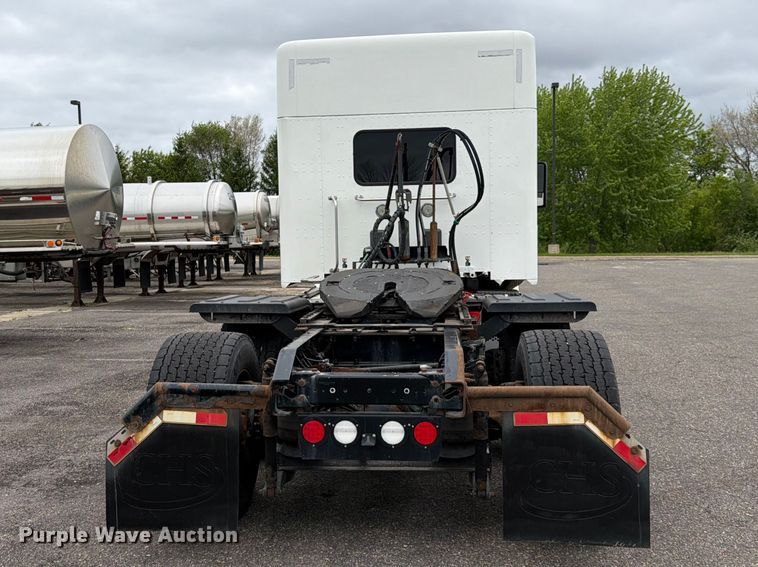 image for item FK0175 2016 Kenworth T880 semi truck