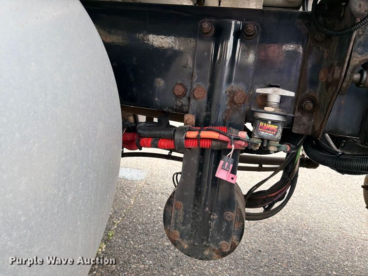 image for item FK0175 2016 Kenworth T880 semi truck