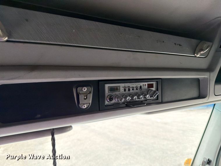 image for item FK0175 2016 Kenworth T880 semi truck