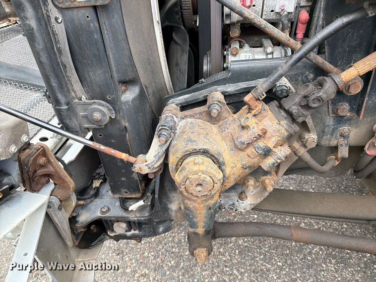 image for item FK0175 2016 Kenworth T880 semi truck