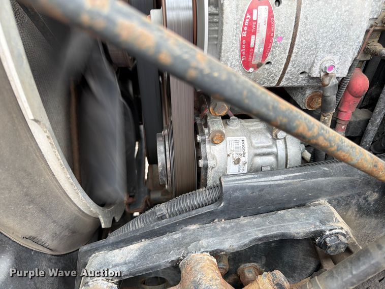 image for item FK0175 2016 Kenworth T880 semi truck